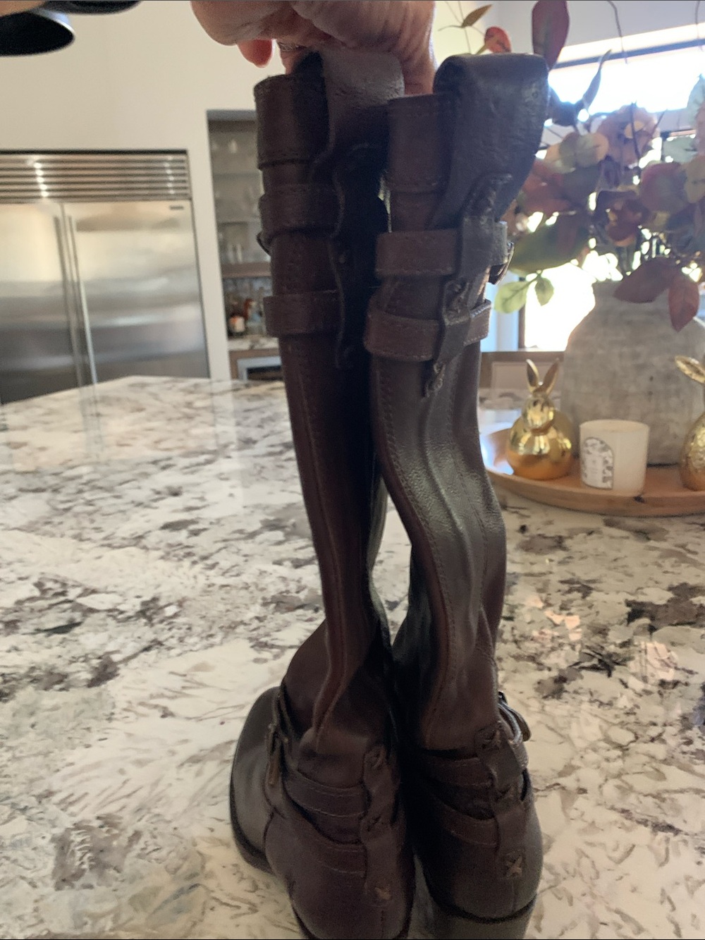 Frye authentic soft leather boot - Picture 2 of 9